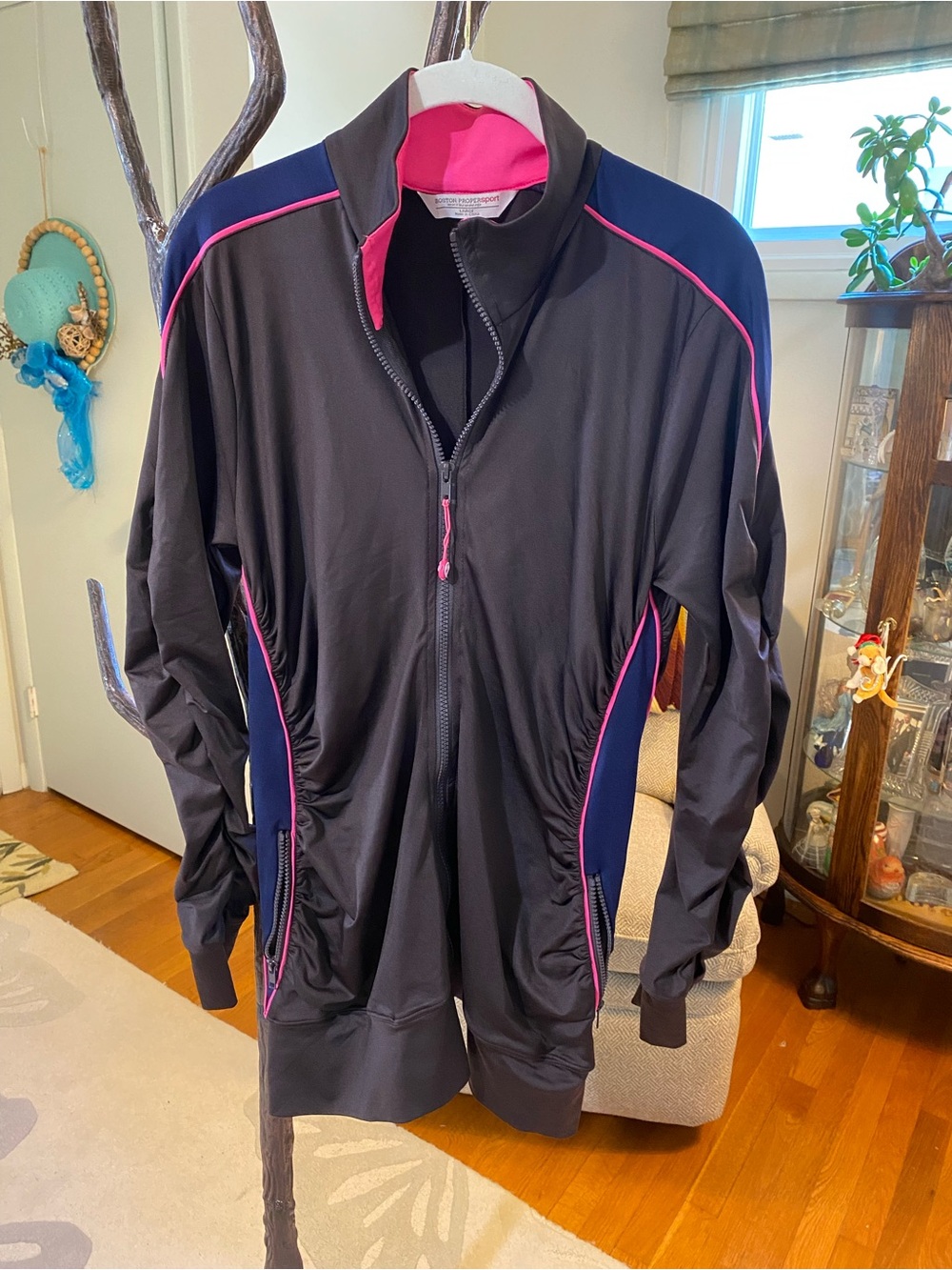Boston Proper Women’s Black Athletic Swim Jacket with Pink Trim L